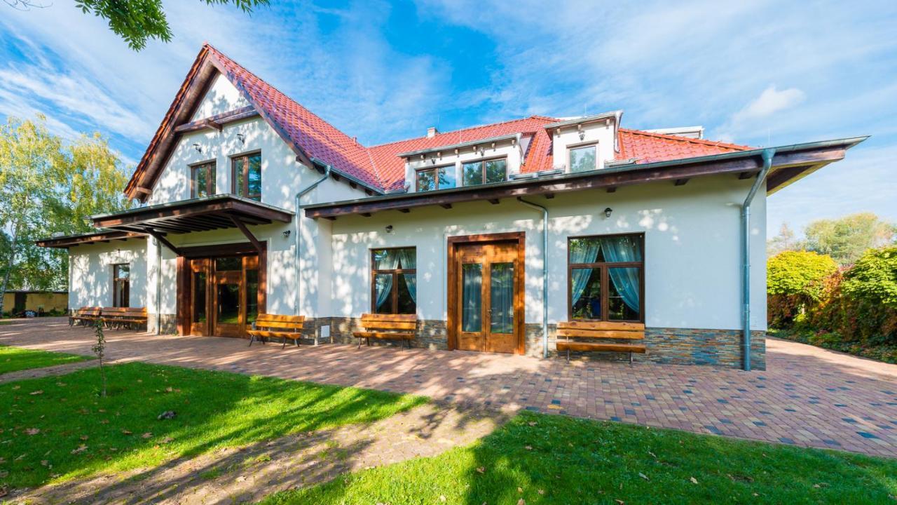 Dworek Staropolski Apartahotel
